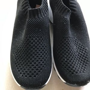 Slip on casual shoes